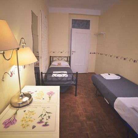 Barcolana Lodge - Hostel Триест Экстерьер фото