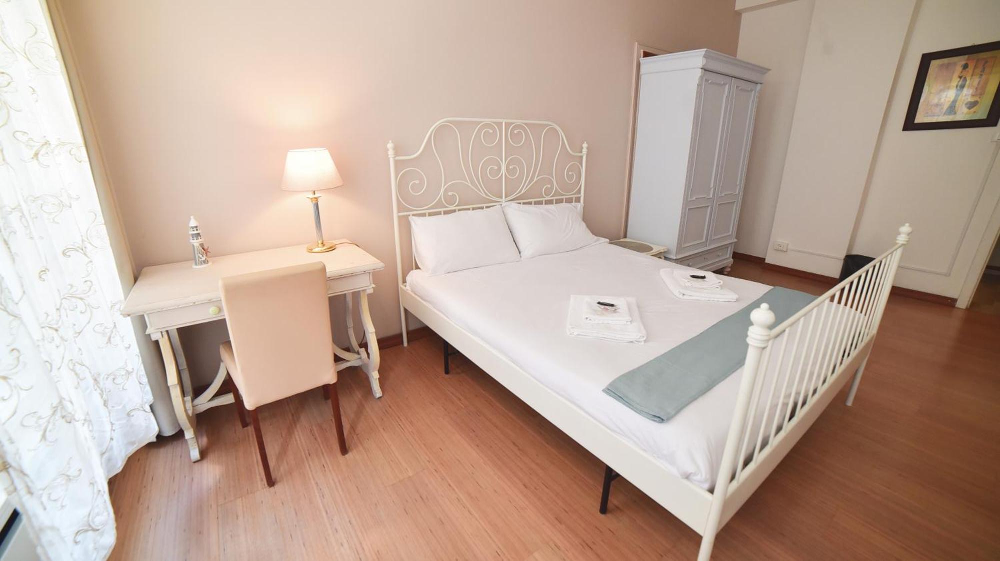 Barcolana Lodge - Hostel Триест Экстерьер фото