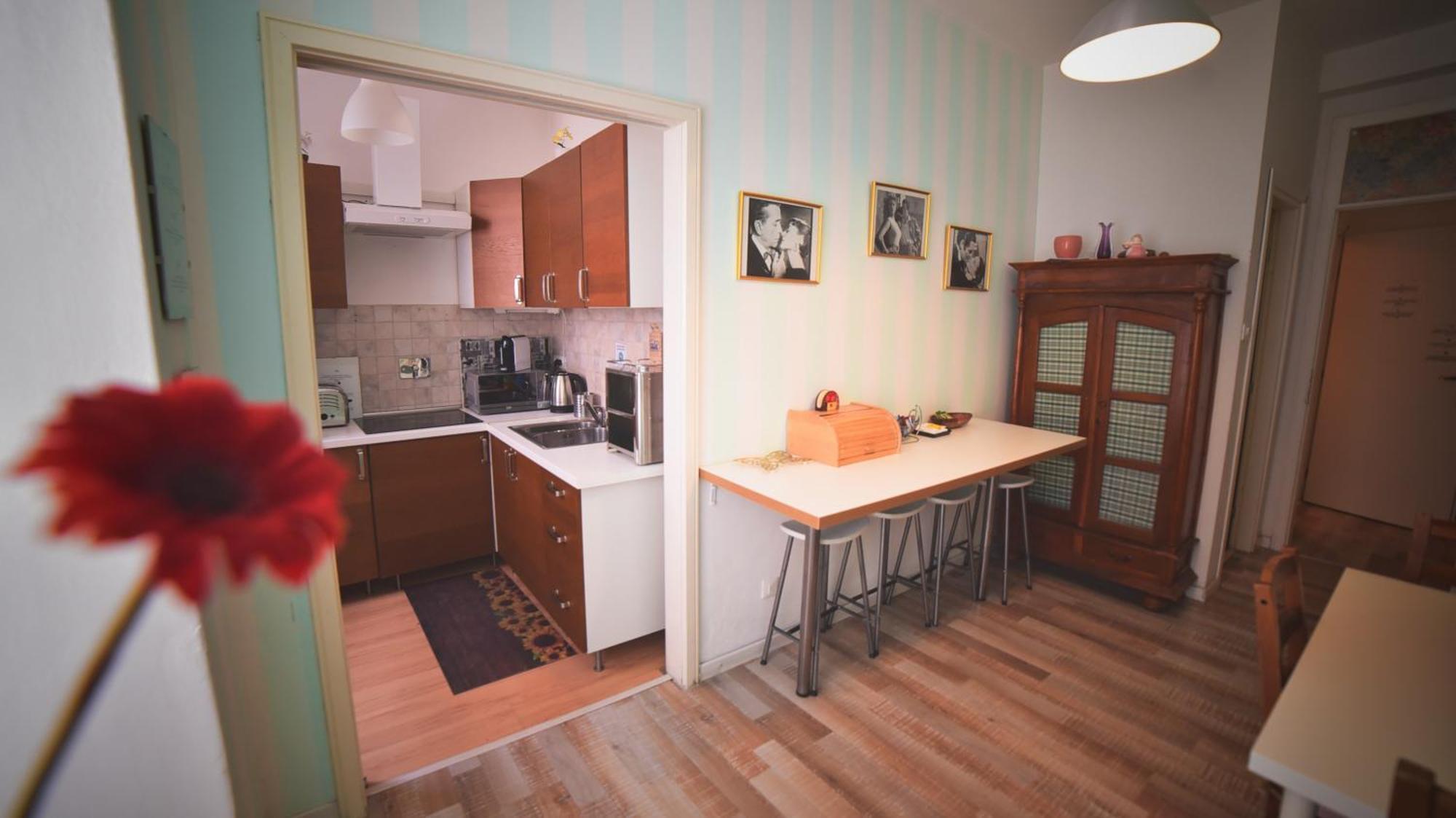 Barcolana Lodge - Hostel Триест Экстерьер фото